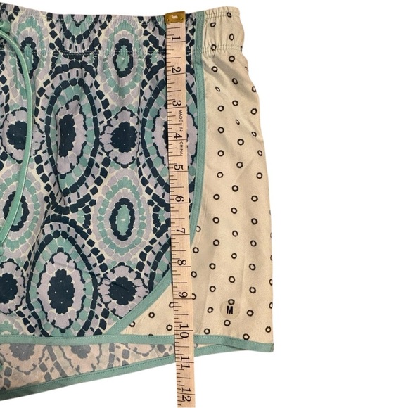 Aerie Athletic Drawstring Shorts Woman’s Size Medium Geometric Pattern - Picture 8 of 8